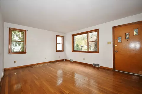 237 Latimer Ave, Strabane, PA 15363 photo 14
