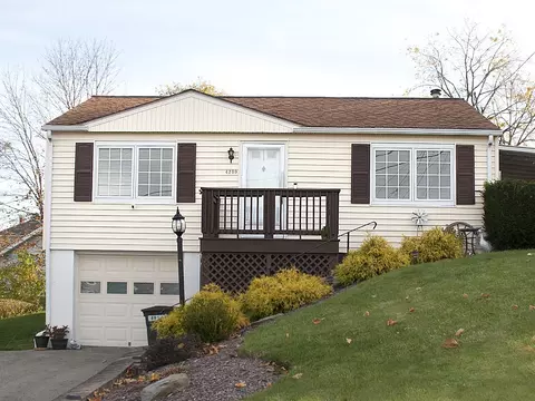 4209 Orchard St, Aliquippa, PA 15001