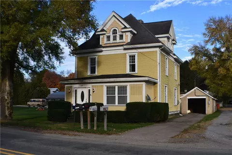 719 Market St, Darlington, PA 16115