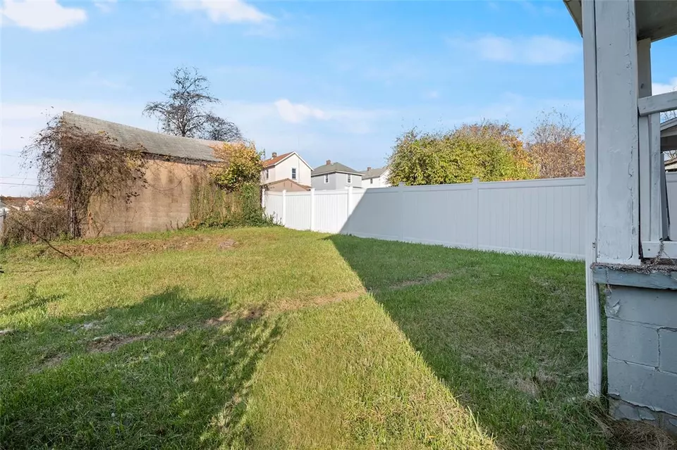  301 Wykes St, Aliquippa, PA 15001 photo 19