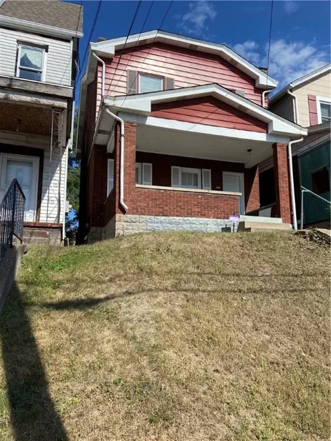 423 Winton St, Pittsburgh, PA 15211