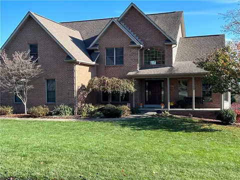 1146 Chaucer Dr, Greensburg, PA 15601