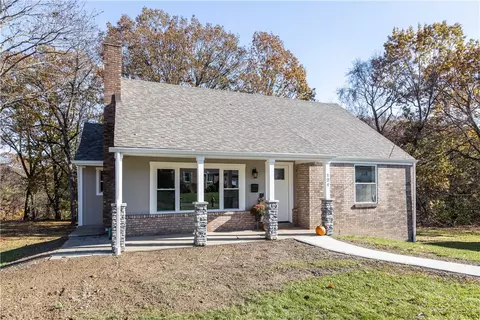 124 Carnold Dr, Homestead, PA 15120