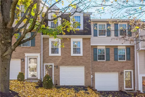 136 Saxonwald Ln, Pittsburgh, PA 15234