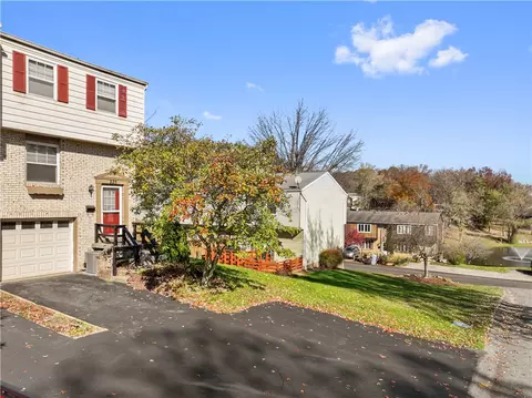 225 Pheasant Cv, Canonsburg, PA 15317
