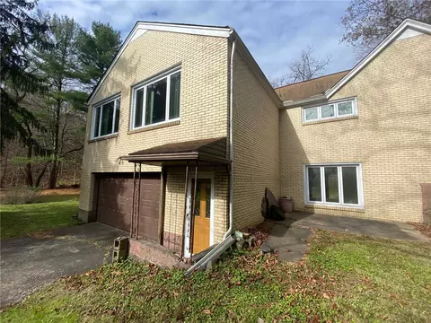 526 Thompson Run Rd, Penn Hills, PA 15235