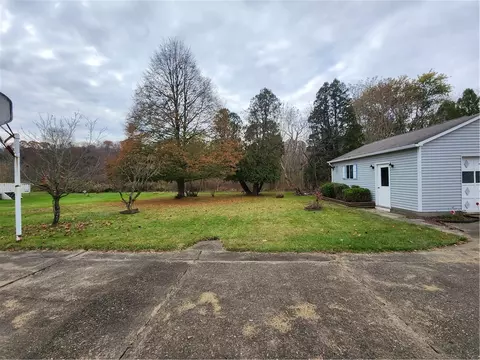 2651 River Rd, Vandergrift, PA 15690 photo 8