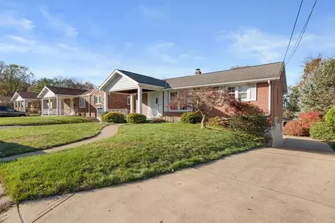 1141 Cox Pl, Pittsburgh, PA 15207