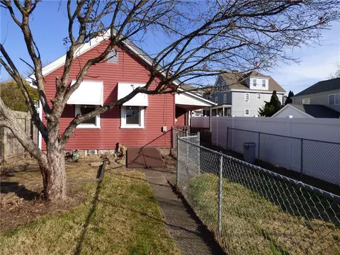 1210 Duss Ave, Ambridge, PA 15003