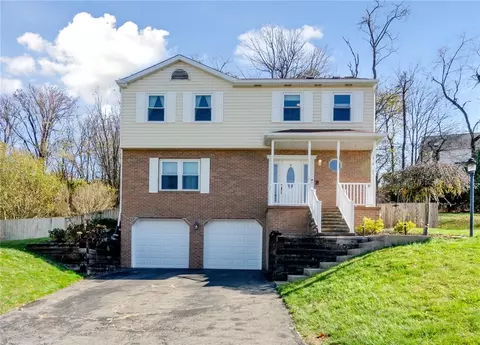 112 Jarod Dr, Coraopolis, PA 15108