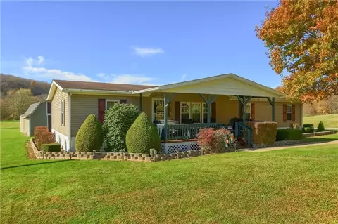 112 Brush Creek Rd, Beaver Falls, PA 15010