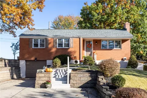 5243 Caste Dr, Pittsburgh, PA 15236