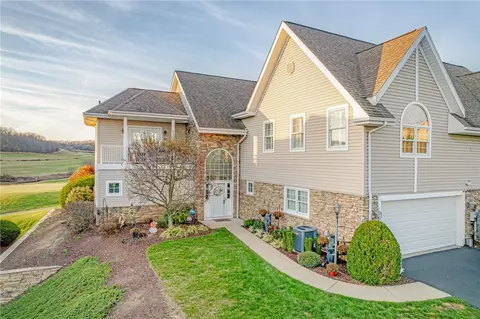 1085 Ashfield Way, Greensburg, PA 15601