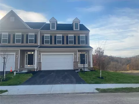 143 Sweetwater Dr, Moon Township, PA 15108