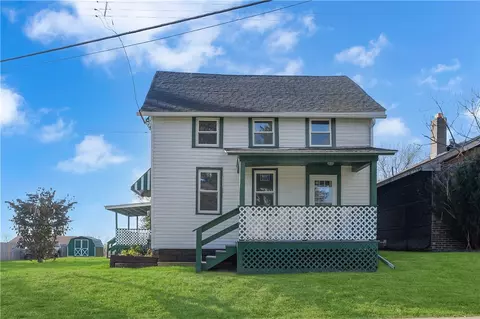 6312 Tuscarawas Rd, Industry, PA 15052