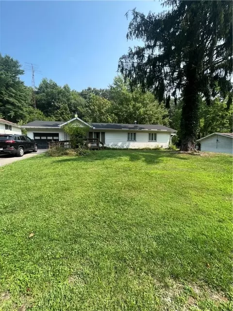 1014 Mccleary Ave, New Castle, PA 16101