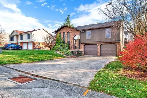 318 Rizzi Dr, Irwin, PA 15642