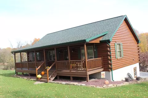 213 Dutchtown Rd, Butler, PA 16002