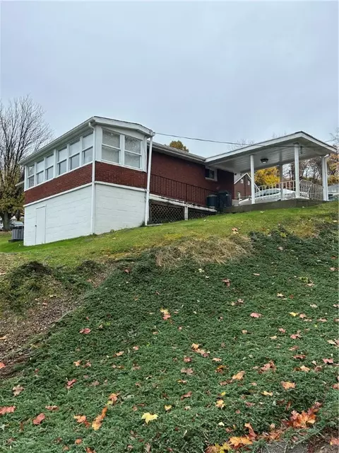706 Ridge Ave, Monongahela, PA 15063