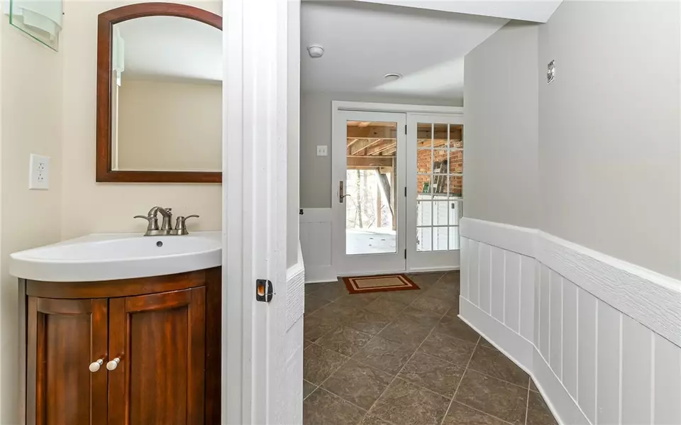  2136 Laurel Ln, Allison Park, PA 15101 photo 33