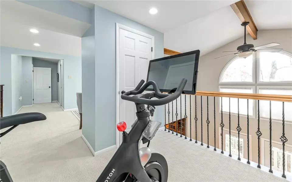  2136 Laurel Ln, Allison Park, PA 15101 photo 23