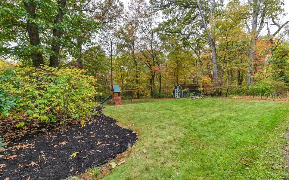  2136 Laurel Ln, Allison Park, PA 15101 photo 45