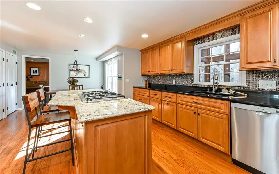  2136 Laurel Ln, Allison Park, PA 15101 photo 12