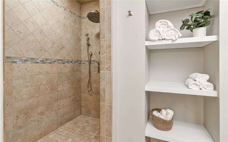  2136 Laurel Ln, Allison Park, PA 15101 photo 25