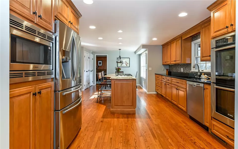  2136 Laurel Ln, Allison Park, PA 15101 photo 15
