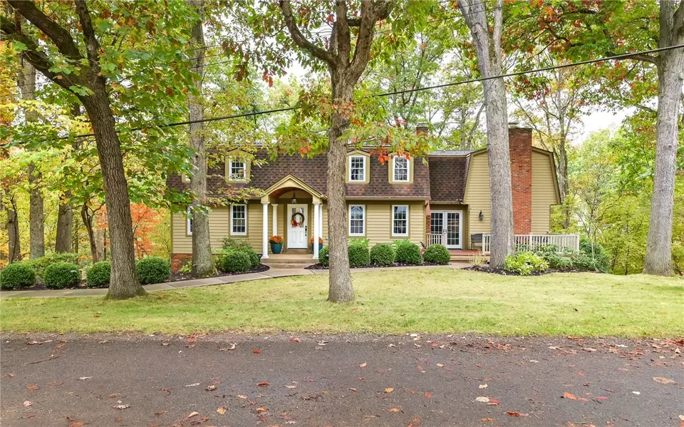  2136 Laurel Ln, Allison Park, PA 15101 photo 1