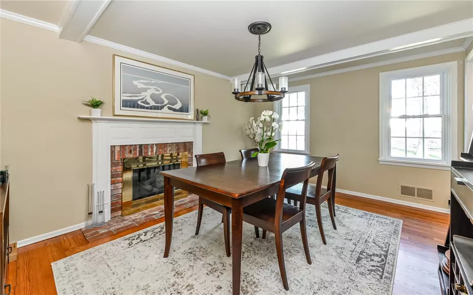  2136 Laurel Ln, Allison Park, PA 15101 photo 16