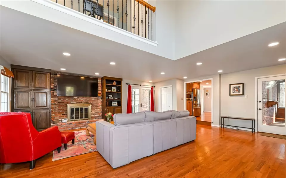 2136 Laurel Ln, Allison Park, PA 15101 photo 20
