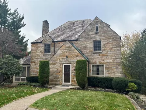 972 Summer Pl, Pittsburgh, PA 15243