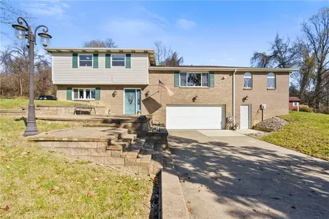 164 Sunrise Dr, Irwin, PA 15642
