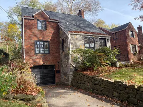 413 Meridian Dr, Pittsburgh, PA 15228
