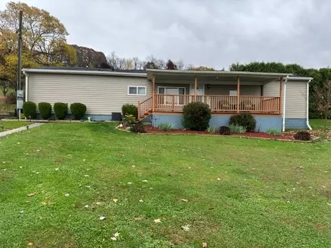 106 Grand St, Jefferson, PA 15344