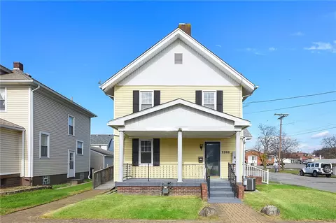 2200 Mcminn St, Aliquippa, PA 15001