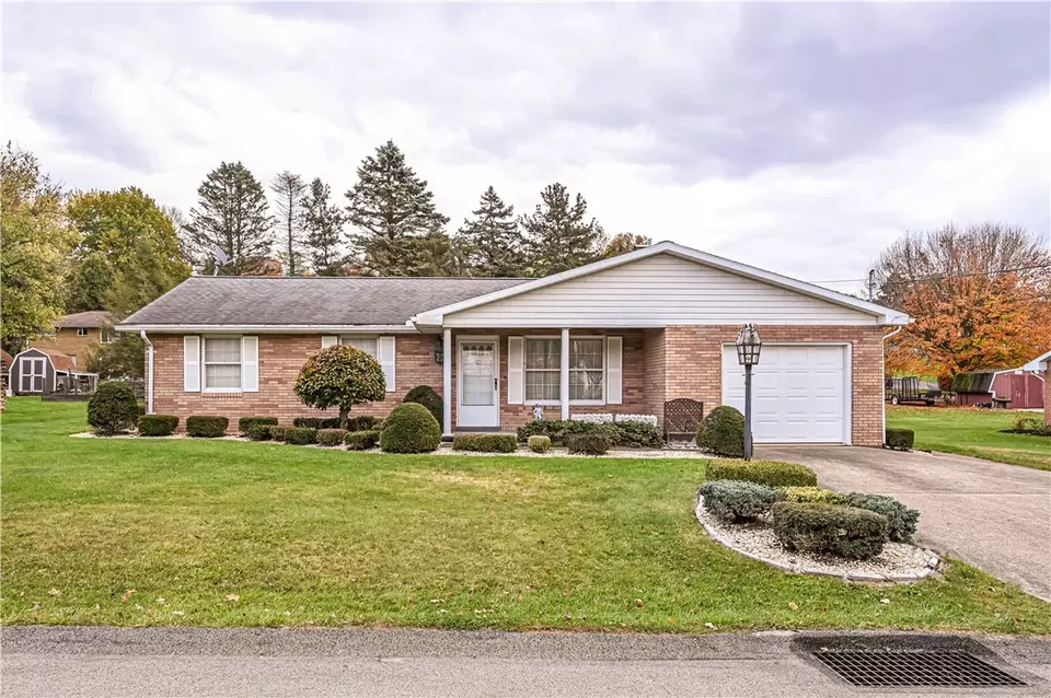 201 Kingston St, Latrobe, PA 15650 48 Photos Movoto