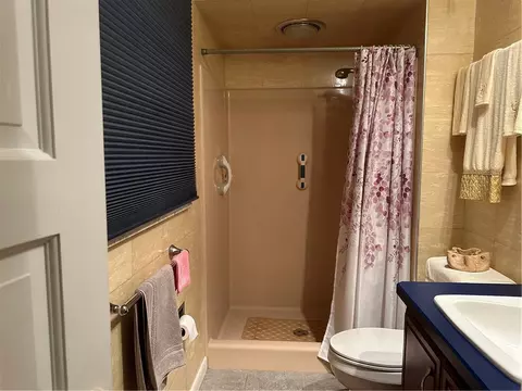 40 Willow Dr, Monessen, PA 15062