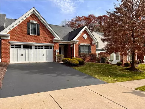 136 Brighton Dr, Sewickley, PA 15143