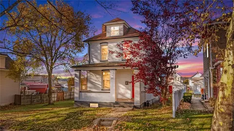 182 W Larkspur St, Homestead, PA 15120