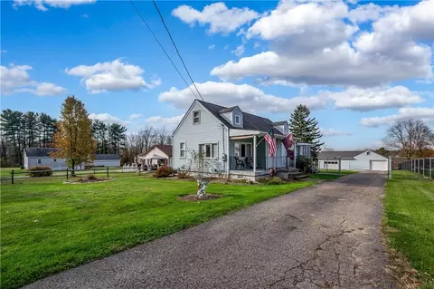 238 Wintergreen Dr, Butler, PA 16001