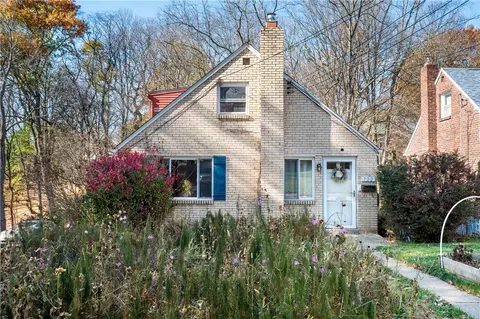 722 Penny Dr, Penn Hills, PA 15235