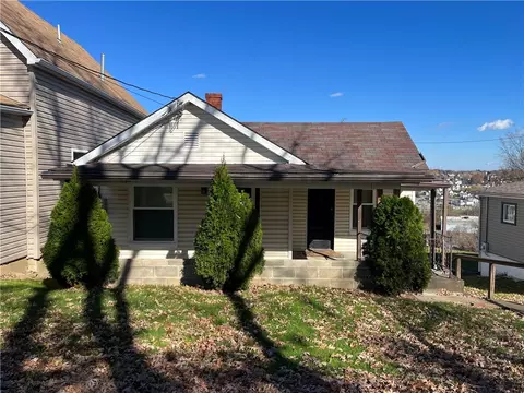 106 Charles St, Washington, PA 15301