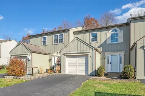 521 Brandywine Dr, Cranberry Township, PA 16066