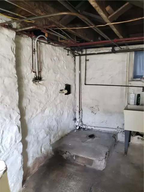 1806 Eberhardt St, Pittsburgh, PA 15212 photo 32