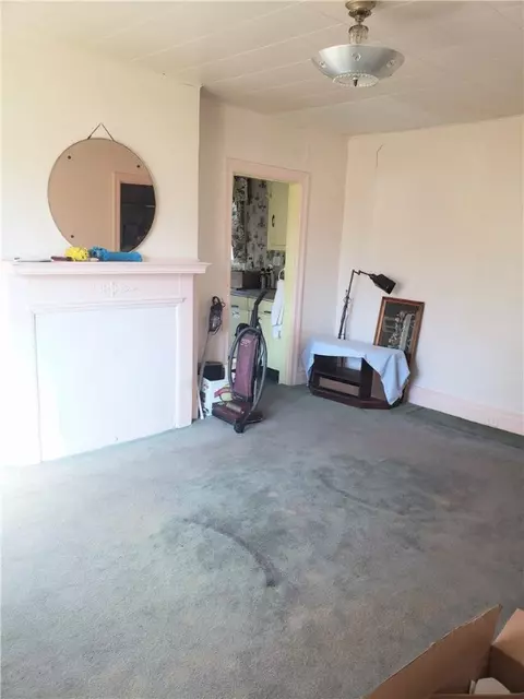 1806 Eberhardt St, Pittsburgh, PA 15212 photo 11
