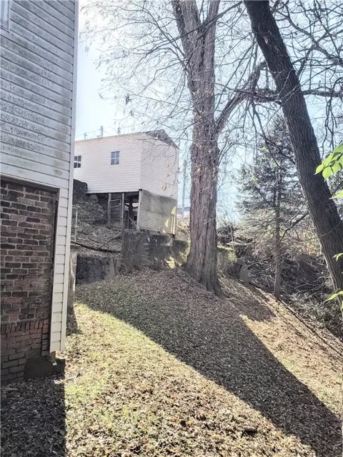 1806 Eberhardt St, Pittsburgh, PA 15212 photo 38
