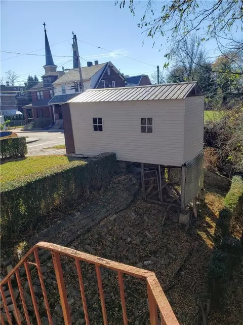 1806 Eberhardt St, Pittsburgh, PA 15212 photo 36
