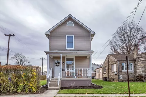 121 Pattison St, Evans City, PA 16033